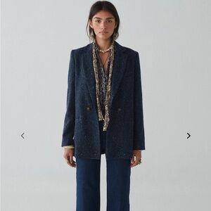 Chic Navy Tweed Blazer
